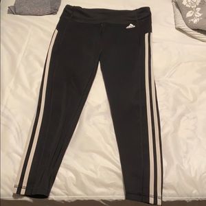 Adidas crop legging